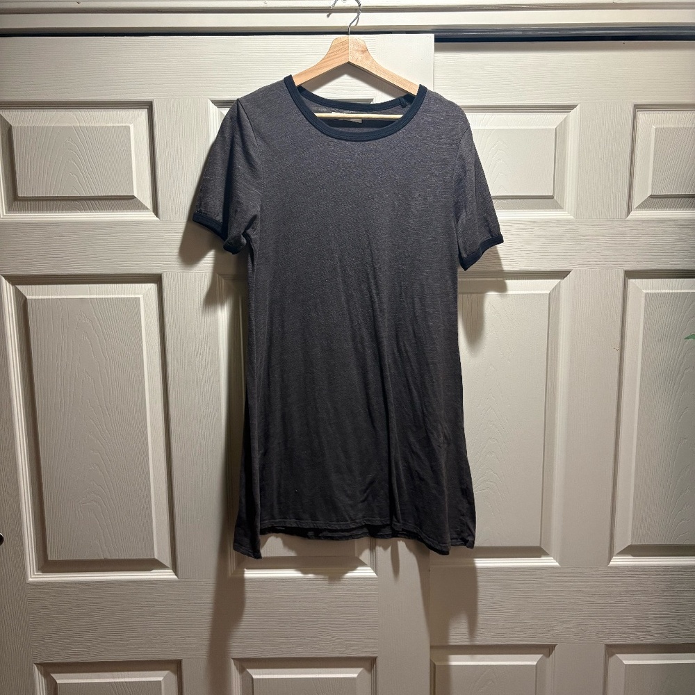 Vans Short Sleeve Gray T-Shirt Dress in Size Medium